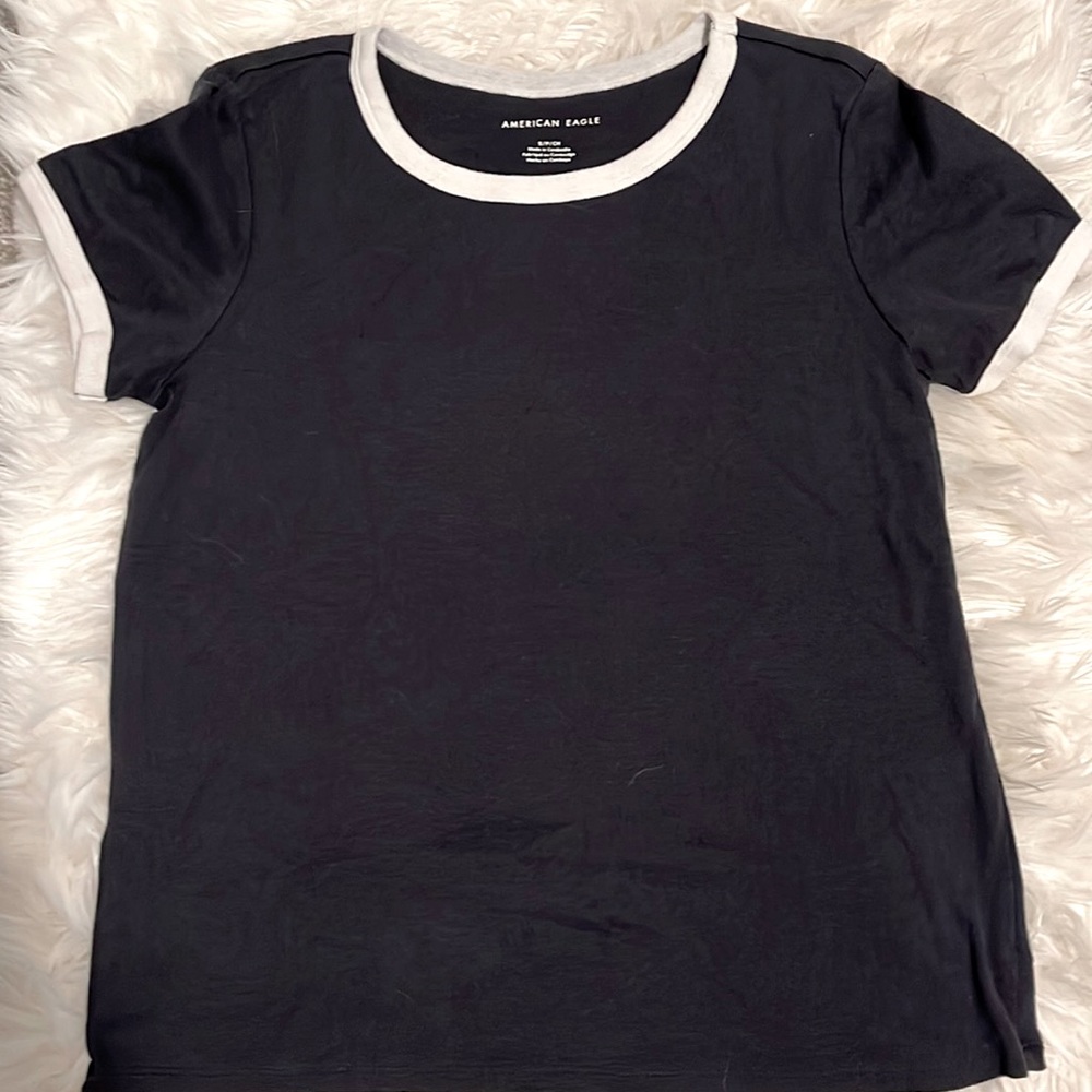 White and blue slightly cropped t shirt